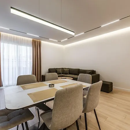A&h Azure 1br By Pikhost Apartman *