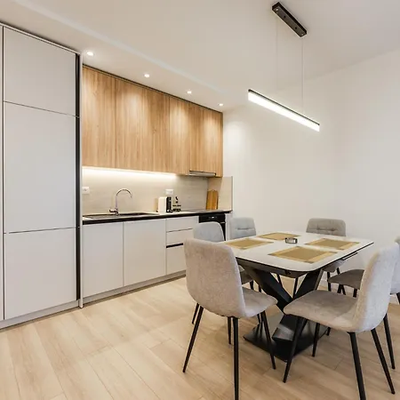 Lejlighed A&h Azure 1br By Pikhost
