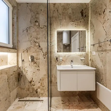 A&h Azure 1br By Pikhost Apartman *